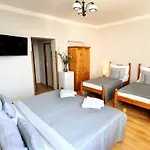 Hotel Zámeček Janovičky 3*