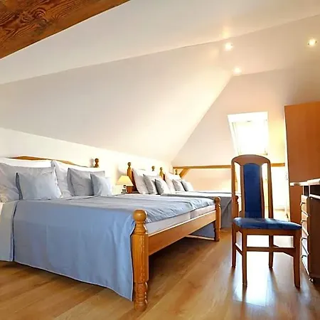 Zamecek Janovicky Hotel