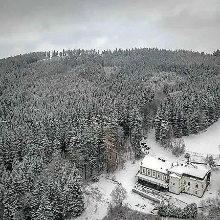 Zamecek Janovicky Hotel