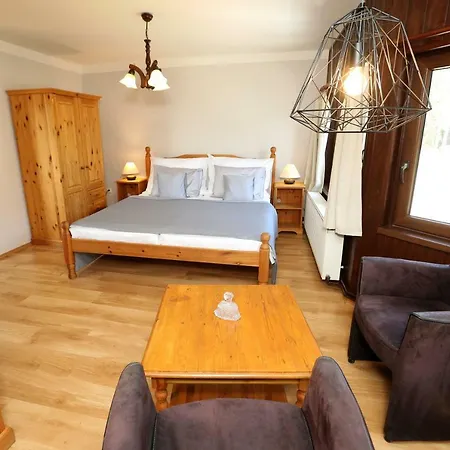 Hotel Zámeček Janovičky 3*