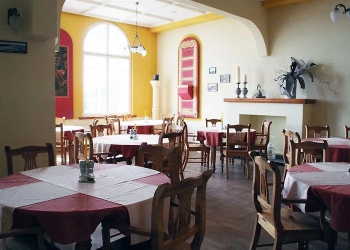 Zamecek Janovicky 酒店 3*