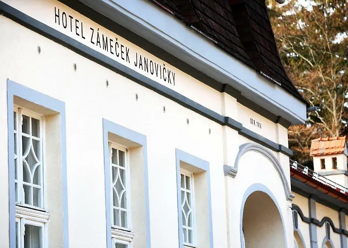 酒店 Zamecek Janovicky